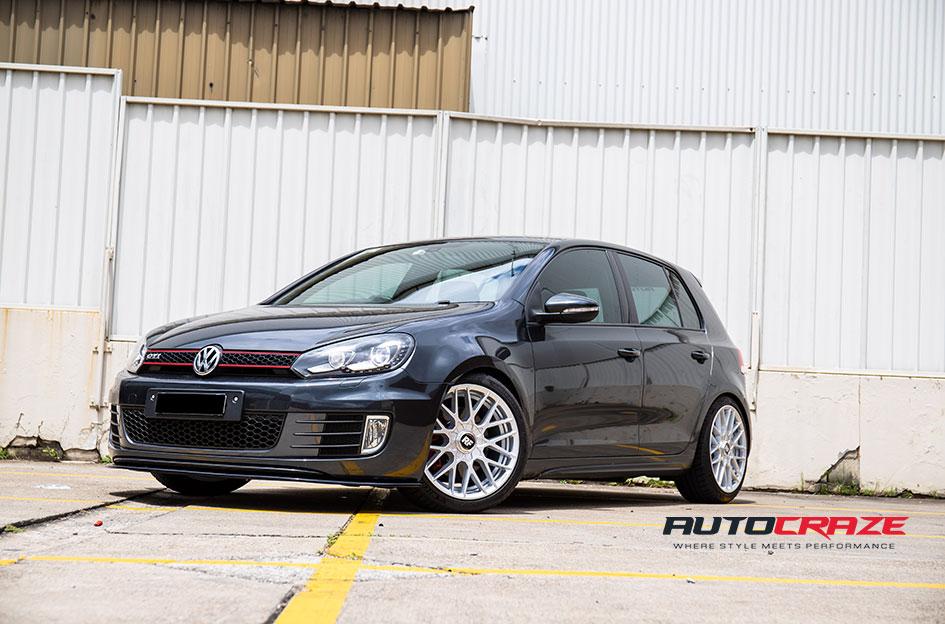 VOLKSWAGEN GOLF RSE SILVER
